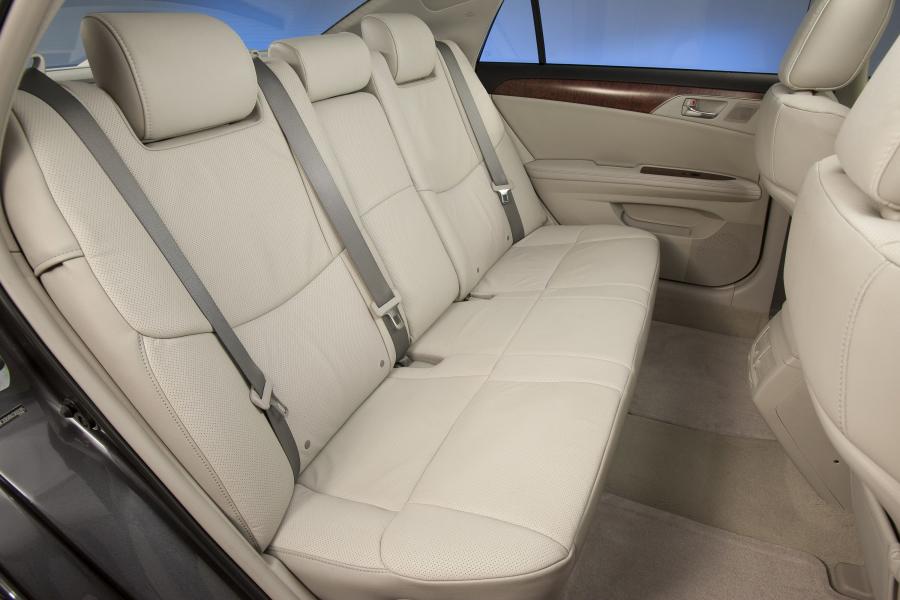 Интерьер Toyota Avalon (GSX30) 2011 года  (фото 39 из 84)